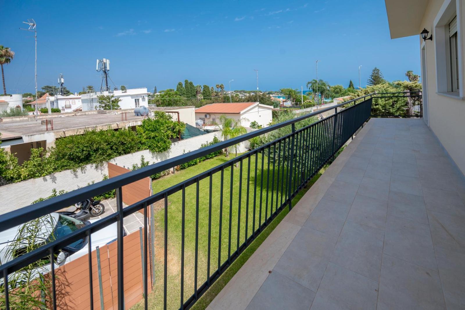 Villa Nisa Apartment Sea View Fontane Bianche Exterior photo